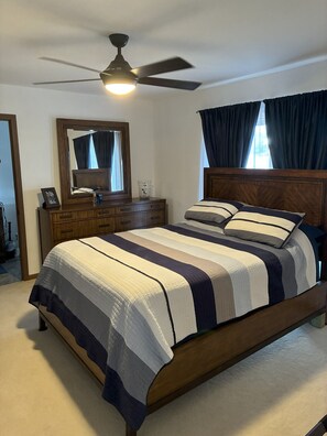 3 bedrooms, iron/ironing board, Internet, bed sheets