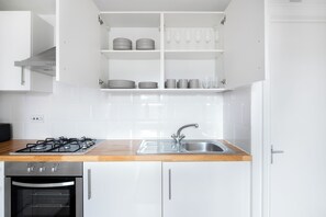 Fridge, microwave, oven