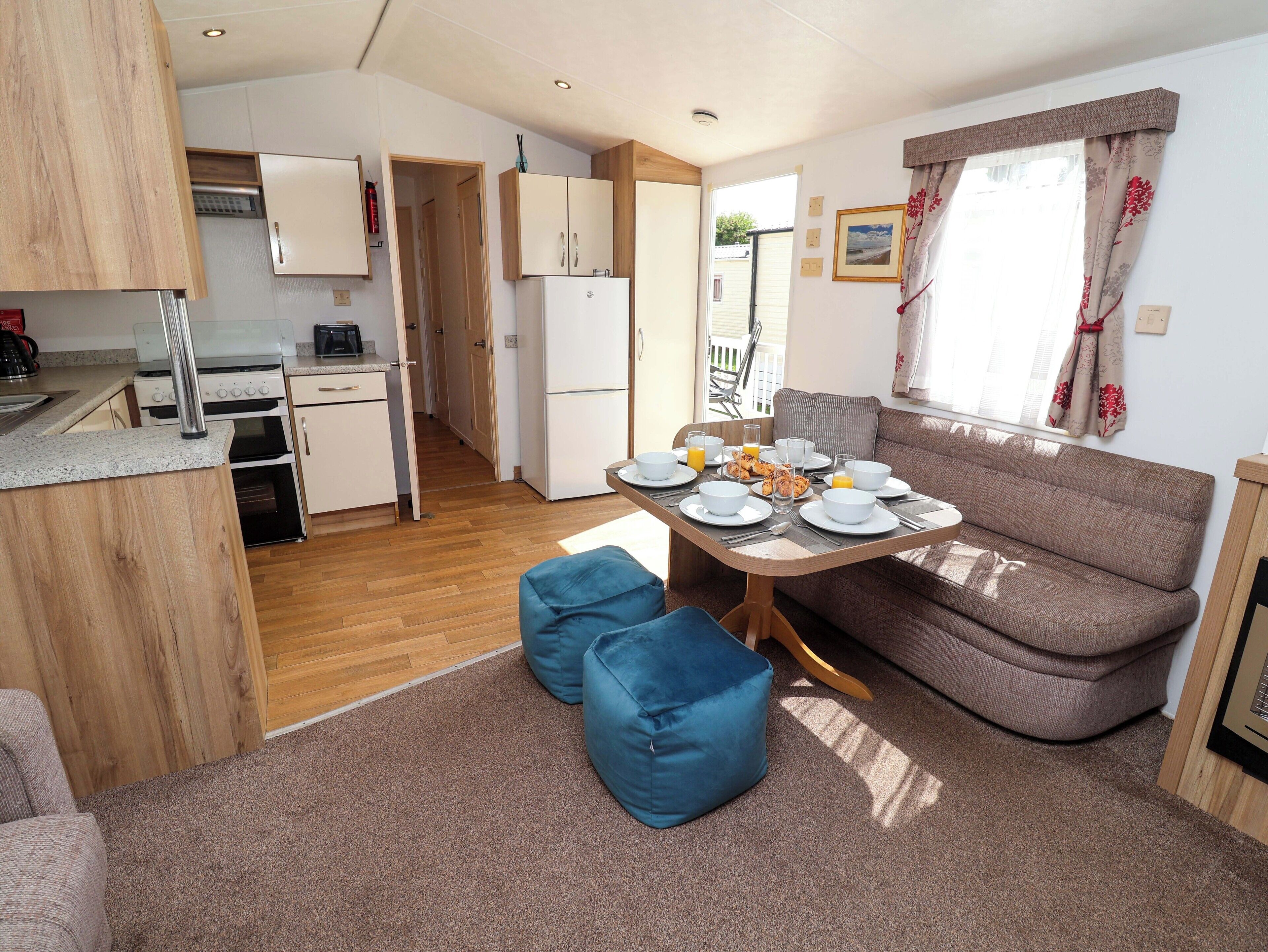 Cookware/dishes/utensils