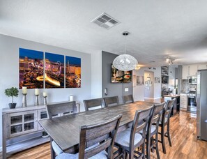 Dining - Henderson Hideaway! Heated Pool 15 min to STRIP. Pet friendly (Henderson)