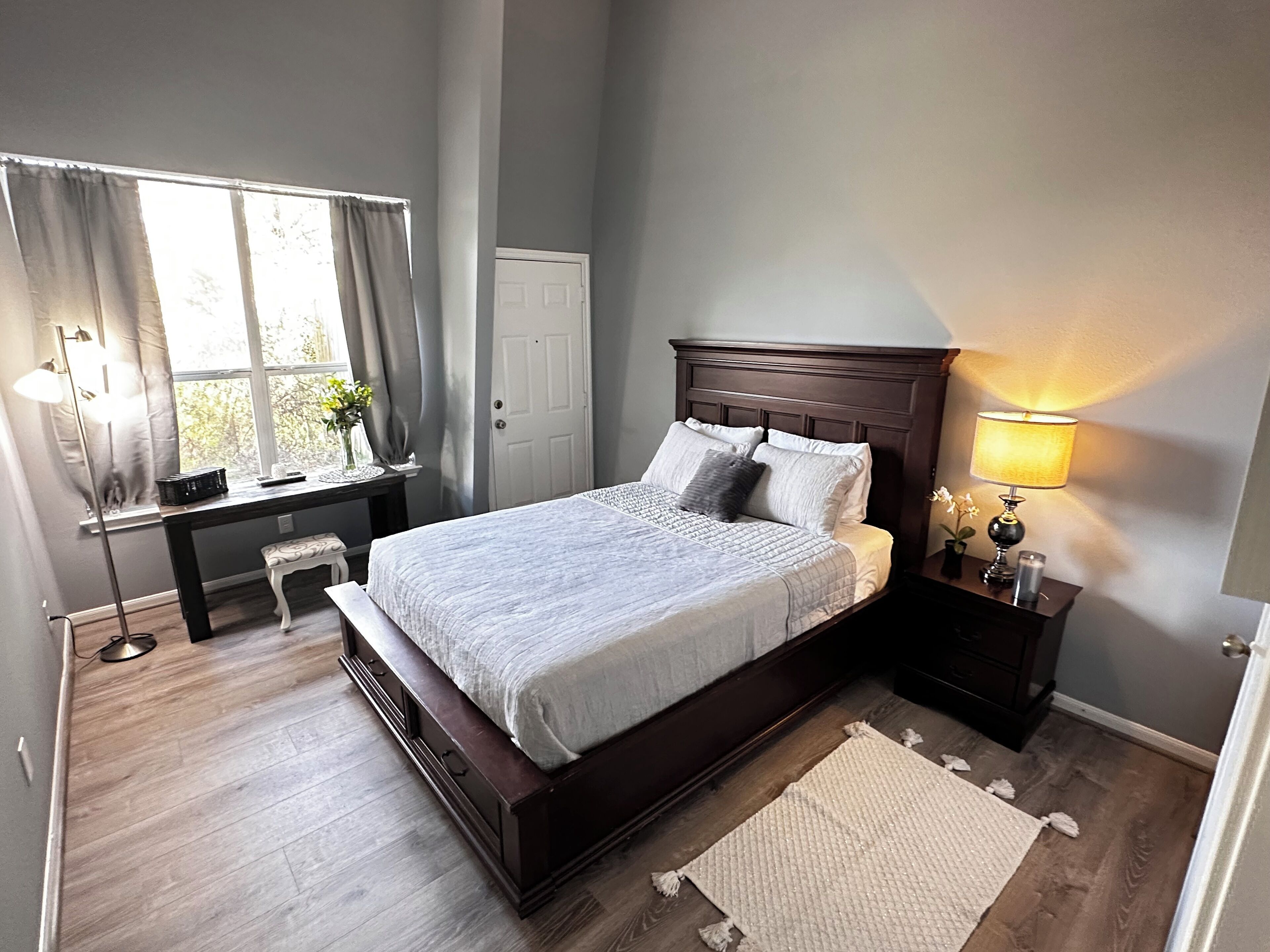 3 chambres, fer et planche à repasser, lit parapluie, Wi-Fi gratuit