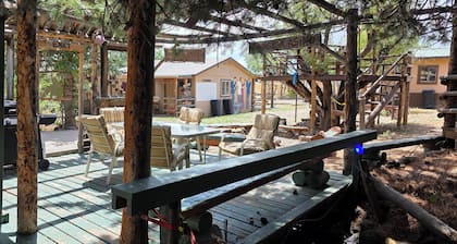 Where the Creek Giggles and the Pillows Hug Back. King Bed with Full Kitchen.