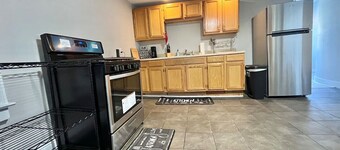 Cozy Two Bedroom Stay In Downtown New Haven!