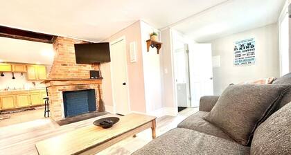 Cozy Two Bedroom Stay In Downtown New Haven!