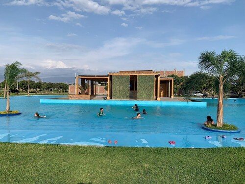 Villa, Sun and relaxation near Huacachina Ica oasis