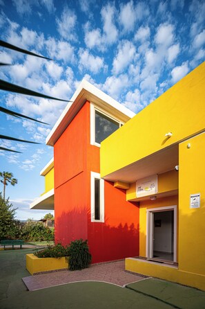 Front of property - Costa di Sopra Hospitality (Quartu Sant'Elena)