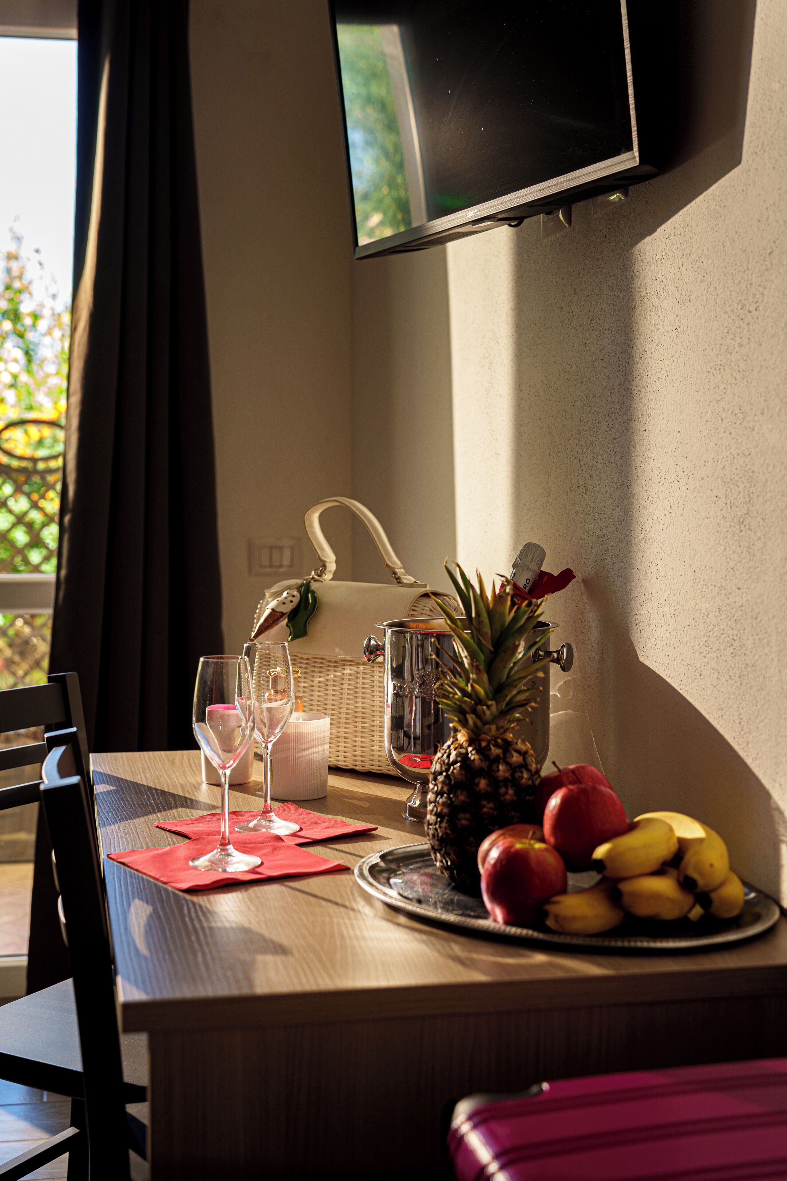 Klassieke kamer, 1 twee- of 2 eenpersoonsbedden | Een bureau, verduisterende gordijnen, geluiddichte muren