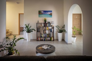 TV - Costa di Sopra Hospitality (Quartu Sant'Elena)