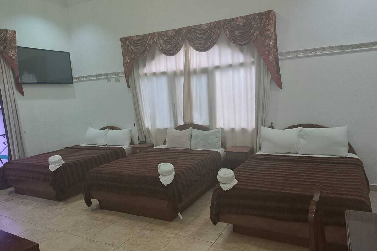 Basic Triple Room | Free WiFi