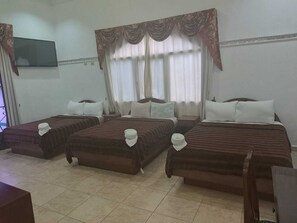 Habitació triple bàsica | Wifi gratuïta 