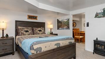 3 bedrooms, desk, free WiFi, bed sheets