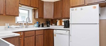 City Cabin Retreat Ground Suite