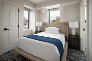 Egyptian cotton sheets, premium bedding, free WiFi, bed sheets - The Lantern Columbia (Columbia)