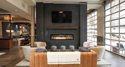 The Lantern Columbia