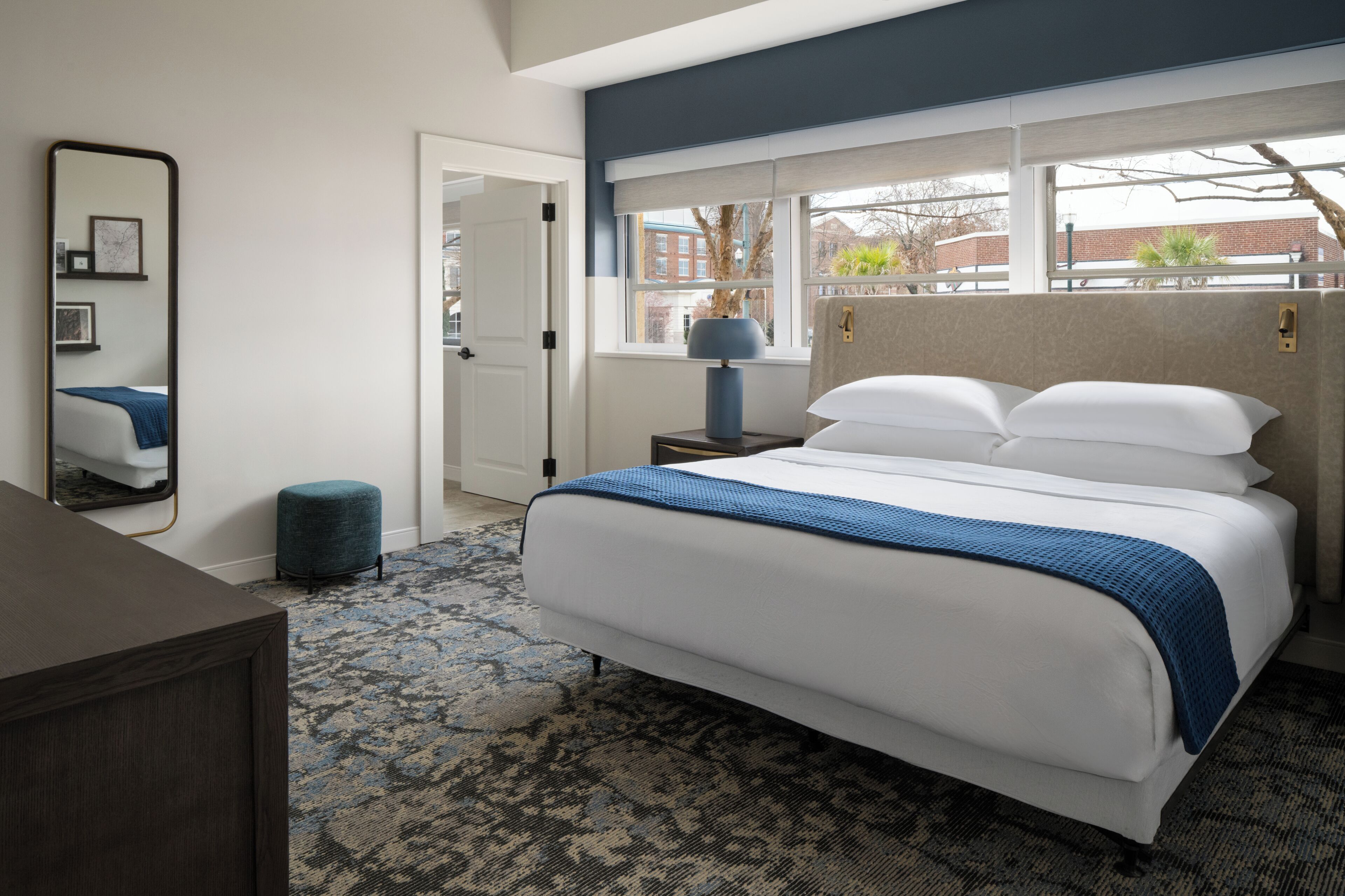 Egyptian cotton sheets, premium bedding, free WiFi, bed sheets