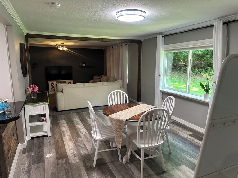 Holly Acres Retreat - Lowell, NC