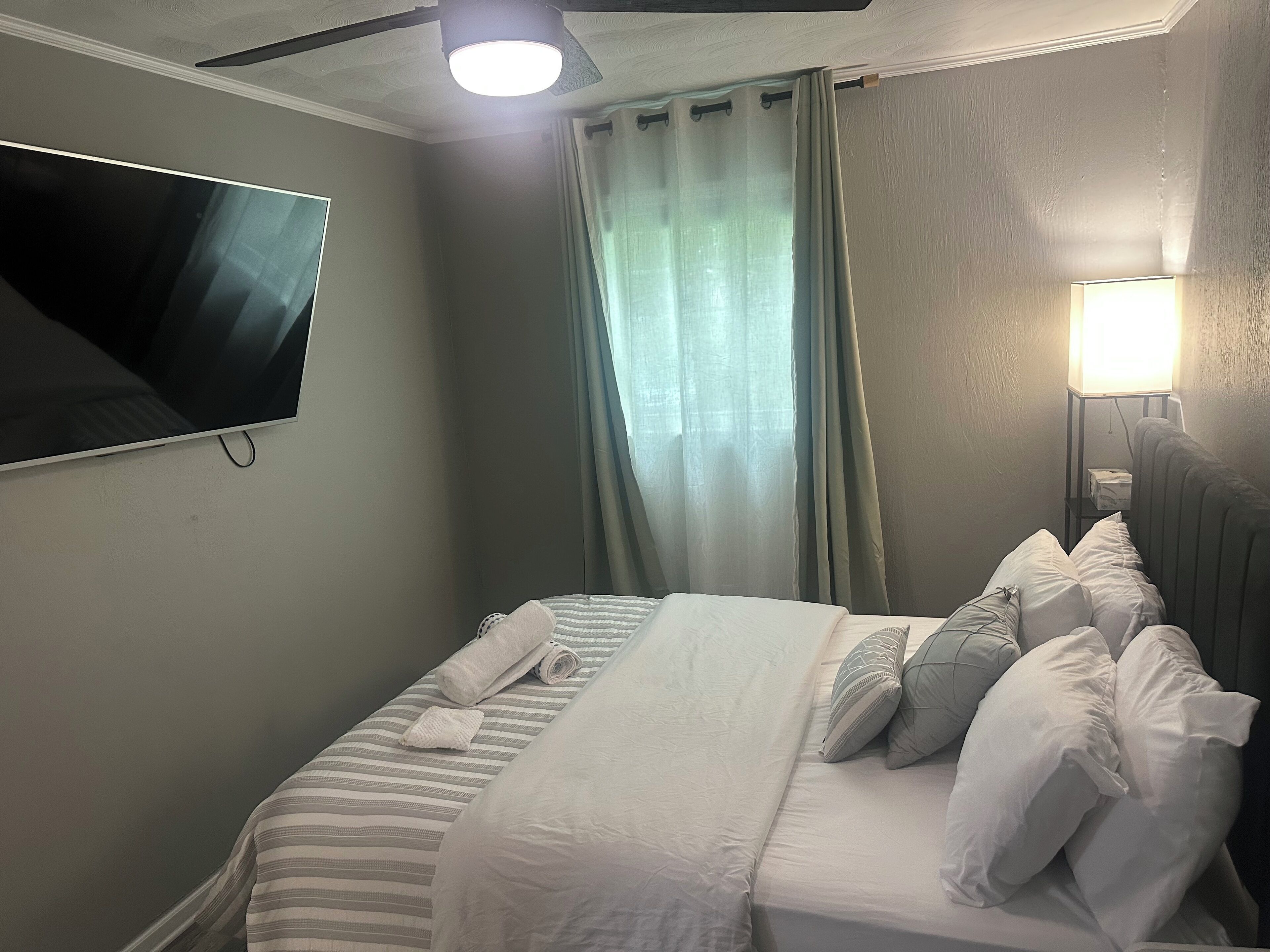 3 Schlafzimmer, Bügeleisen/Bügelbrett, WLAN, Bettwäsche