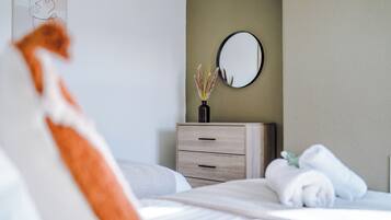 Apartment | Iron/ironing board, free WiFi