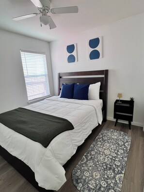 3 bedrooms, desk, iron/ironing board, travel cot