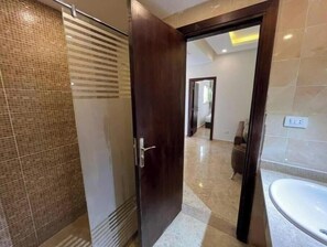 Handtücher, Toilettenpapier