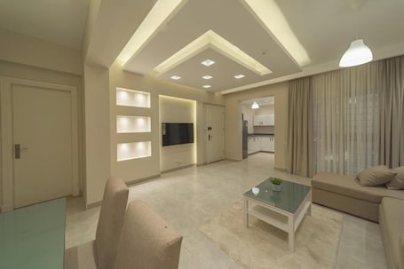 テレビ. Dyafa Suites Giza