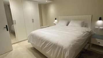 1 bedroom, WiFi, bed sheets