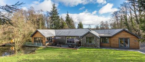 บริเวณภายนอก