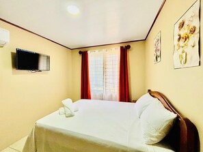 Standard Apartment | Laptop workspace, free WiFi