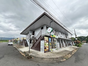 Front of property - Hotel Nativo Arenal (La Fortuna)