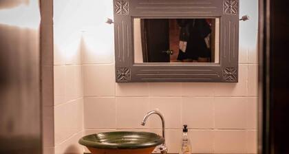 1. Rustic Rondavel with Wood-burner & Sauna – Long-stay Winter Retreat