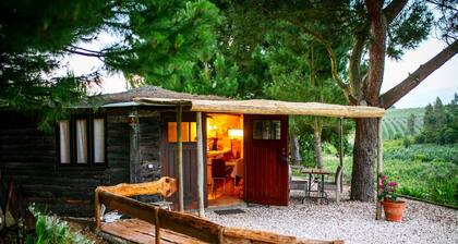 1. Rustic Rondavel with Wood-burner & Sauna – Long-stay Winter Retreat