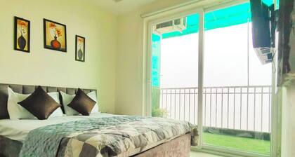 Charming Apartment with best Balcony & view in Zirakpur