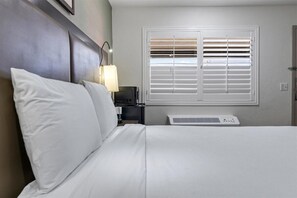 ห้องซิงเกิล | ห้องน้ำ | ไดร์เป่าผม, ผ้าเช็ดตัว, สบู่, ยาสระผม