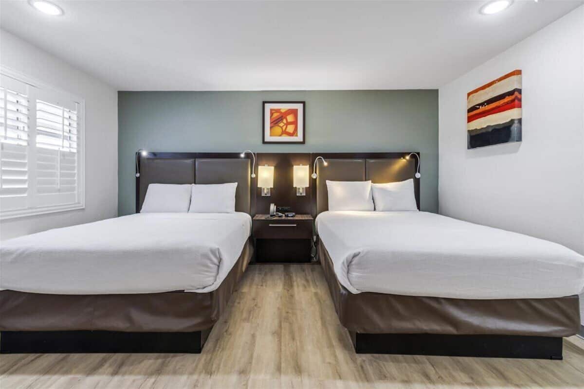 Desk, laptop workspace, free WiFi, bed sheets