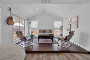 4 camere, una scrivania, ferro/asse da stiro, Wi-Fi gratuito