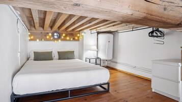 1 chambre, bureau, fer et planche à repasser, Wi-Fi gratuit