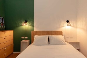 2 室のベッドルーム、アイロン / アイロン台、WiFi、ベッドシーツ