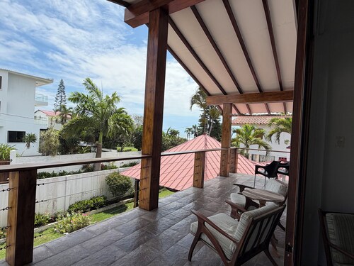 Chavelas - Villa By The Beach