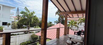 Chavelas - Villa By The Beach