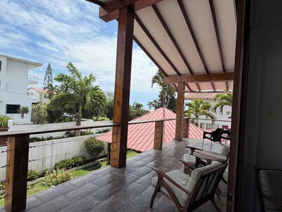 Chavelas - Villa By The Beach