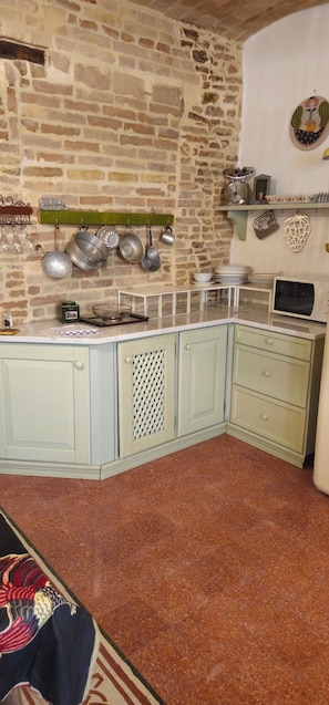 Micro-ondas, fogão, cooktop, lava-louças