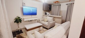 Smart TV - Cosy 2 bedroom apartment in Site Resort Estate, Kitui, opposite Potus Church (Kitui)