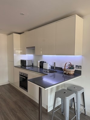 Fridge, microwave, oven, dishwasher
