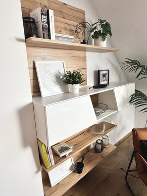 Interior - Premium Maisonette w/ A/C, Private Parking & Green Terrace – Bratislava (Braitslava)