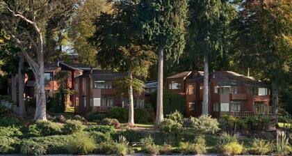 Chalet 6, The Retreat - located within a private lakefront estate
