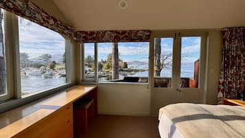 2 bedrooms, iron/ironing board, travel crib, WiFi
