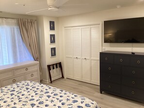 1 habitación, escritorio, tabla de planchar con plancha y wifi gratis 