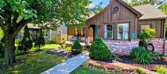 NEW! Trailhead Cottage - 7 Minutes to Downtown