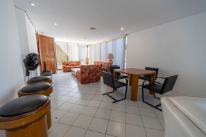 Nhà | 5 phòng ngủ