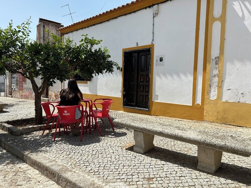 Fabulous 3-bedroom studio in Assumar